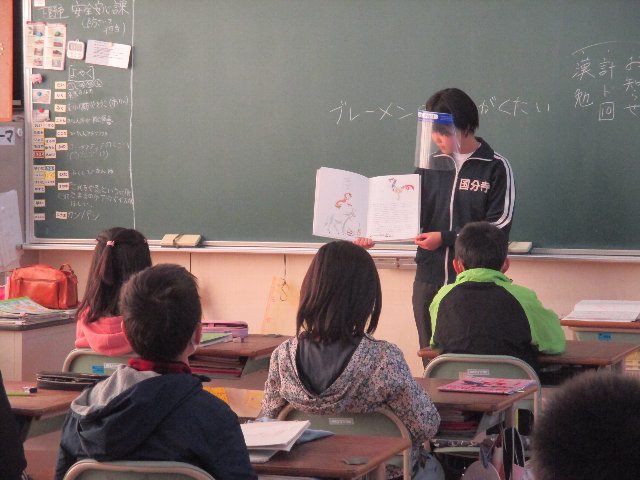 20201207yomikikase001.JPG