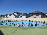 R7061712pool1.jpg